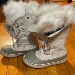 Sorel Joan of Arctic boots